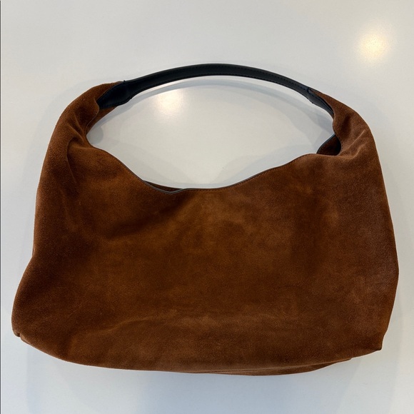 NWOT MYLIE SHOULDER BAG